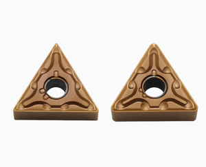 Herramientas de inserción de carburo en forma de triángulo personalizables Hoja de torneado de metal de corte duro para máquinas CNC OEM recubierto de CBN y CVD - Product Image 1
