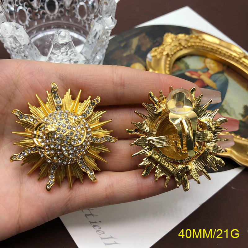 Clip de oreja dorado*38