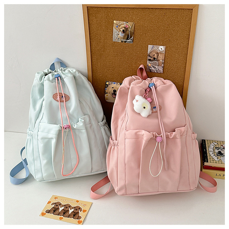 Si necesita un colgante, comuníquese con el servicio de atención al cliente para ajustar el precio.