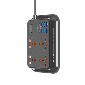 MOXOM办公室家庭UK EU插头插座2m电源板扩展引线全球4路插座6 USB 2型C端口电源板 - Product Image 1