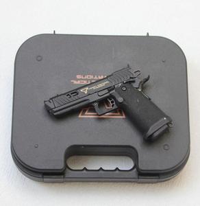 7.5cm mini Kim Loại súng Keychain ejecting đạn Viper Pistol Súng đồ chơi kim loại an toàn đồ chơi bé trai Quà Tặng tháo gỡ khẩu súng lục - Product Image 4