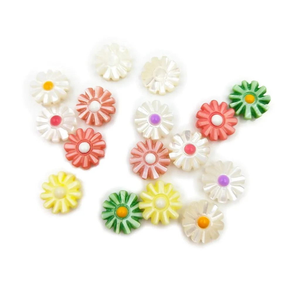 Natural 10mm 12mm Carve Flower Red/Yellow/Green/Purple/White Daisy Charm Mother Of Pearl Shell Hole Beads For Making Jewellery