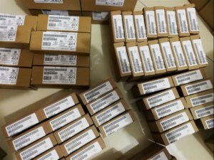 Nuovo Controller di programmazione PLC per l'automazione industriale del magazzino 6ES7417-4XT07-00 pronto - Product Image 2