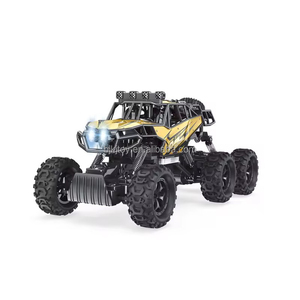 6 tekerlekler 1:10 Rc 1/10 ölçekli alaşım modelleri arabalar 4WD 2.4G Off Road tırmanma araba uzaktan kumanda hobi vücut kamyon Rc paletli kamyon - Product Image 2