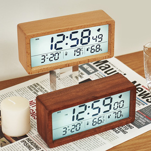Sensor de temperatura y humedad interior con pantalla LCD grande con diseño de bambú de madera Reloj despertador OEM personalizable - Product Image 4