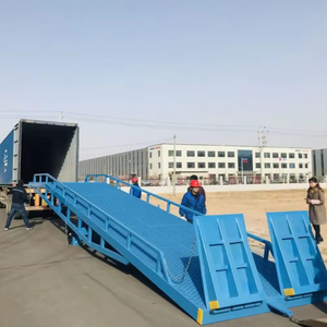 <strong>Unloading</strong> Portable Load Unload Mobile 8 Ton Cargo Terminal <strong>Levele</strong> <strong>Dock</strong> Screw Lift Shipping 12T <strong>Loading</strong> Yard Ramp Container