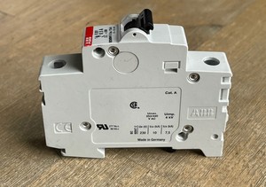 Nuovo e originale Plc S201 K5A IEC609472 interruttore di programmazione 1 polo 5A PLC Controller - Product Image 4