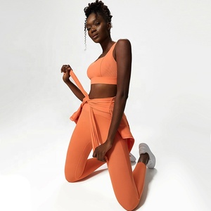 Activewear סיטונאי גבוהה השפעה איכות חזייה + חותלות עם חם מעיל כושר סטי אישה בתוספת גודל 3 חתיכות ריצה אימון סטים