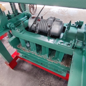 4-35B Semi-<strong>automatic</strong> Brick <strong>Machine</strong> 380V 220V 110V Working Voltage Available for <strong>Interlocking</strong> Paver <strong>Blocks</strong> - Product Image 6
