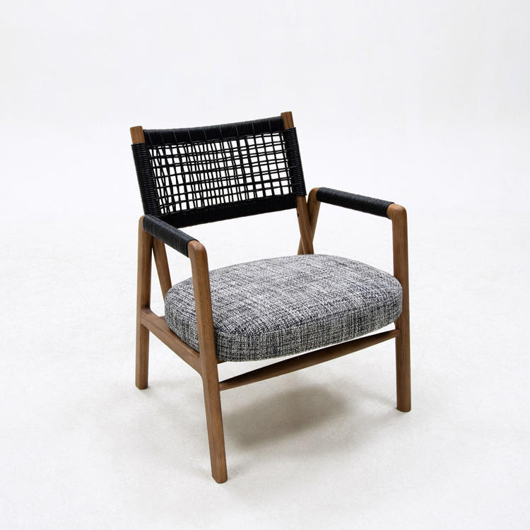 With armrests 63*64*77cm