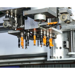 R-TUP CNC sei lati foratrice MDF Board CNC alesatrice con funzione di fresatura laterale - Product Image 3