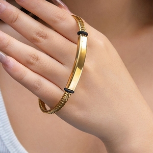 ยุโรปอเมริกันเครื่องประดับสร้อยข้อมือบุคลิกภาพ Twist สร้อยข้อมือสแตนเลสชื่อ Hip Hop ปรับแต่งสร้อยข้อมือ - Product Image 3