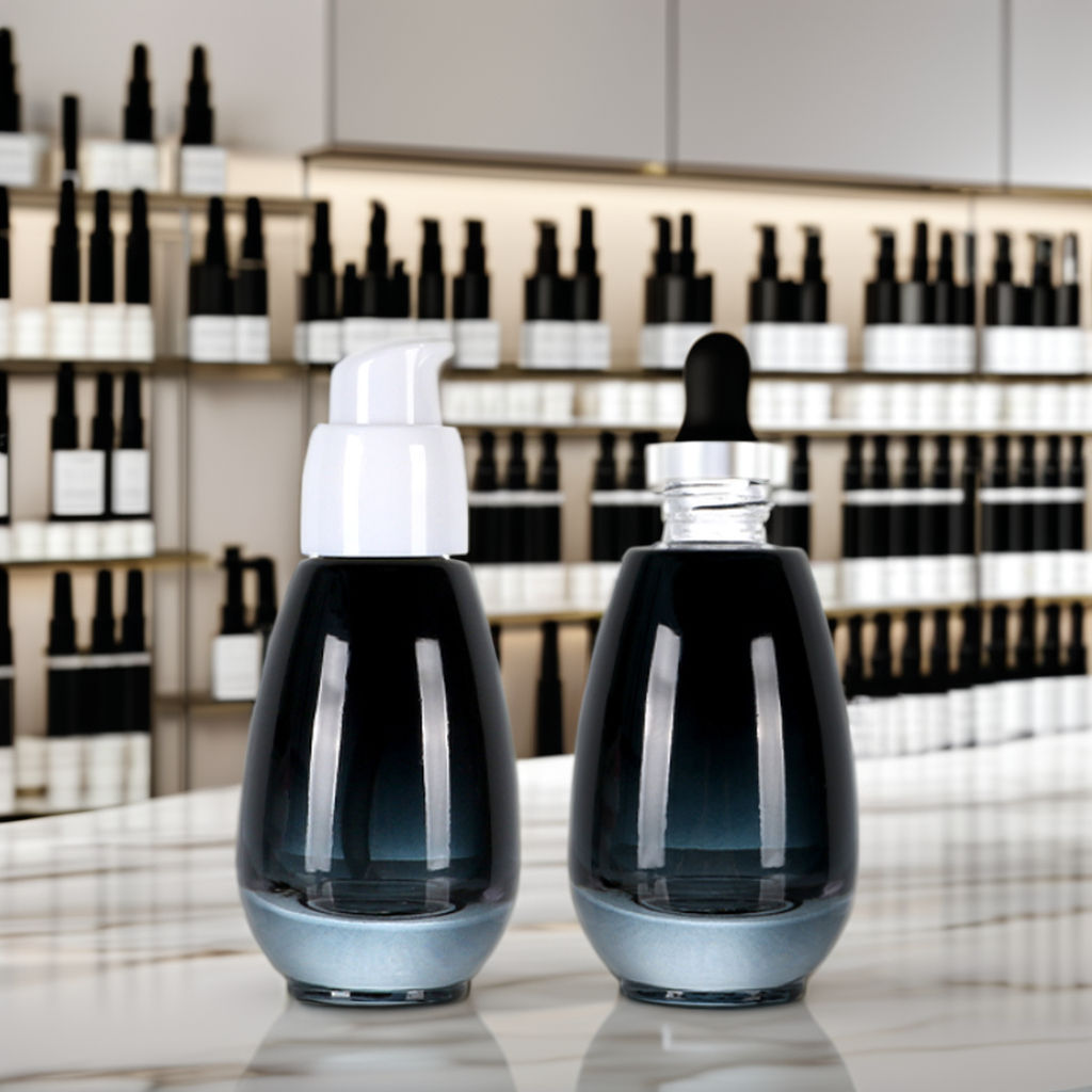 สีดำไล่ระดับ