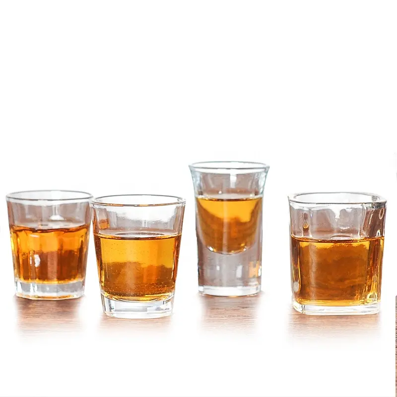 Großhandel Sublimation Schnaps glas Aufkleber benutzer definierte Logo Branding Schnaps gläser leere Glaswaren kleine Tequila Schnaps glas