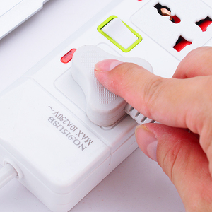 Wholesale 4-Outlet General <strong>Socket</strong> with USB Interface ABS Plug <strong>and</strong> <strong>Socket</strong> Factory Direct 10A Rated Current - Product Image 4