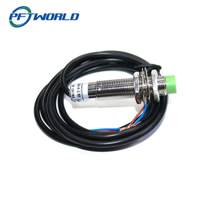 Interruttore di prossimità capacitivo sensore di prossimità M12 LJC12A3 rileva qualsiasi oggetto 2MM 4MM