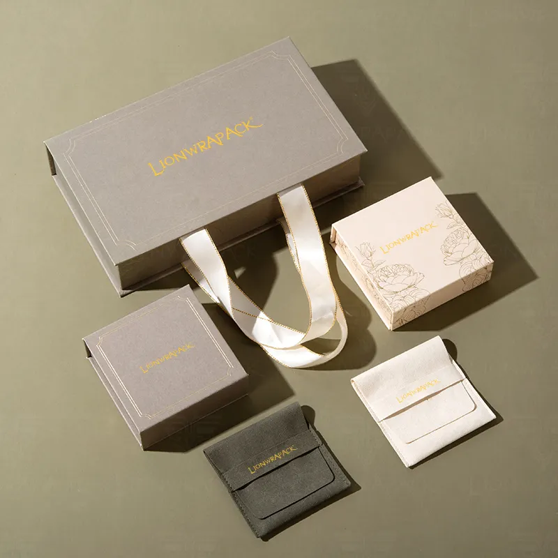 Lionwrapack Logo personnalisé imprimé diapositive papier boucle d'oreille collier bague cadeau boîtes d'emballage ensemble de boîte à bijoux