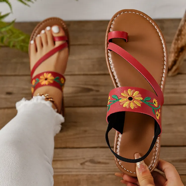 NOVEDAD DE VERANO 2024, zapatos grandes para mujer, sandalias de mujer de fondo plano bordadas a la moda y cómodas para exteriores