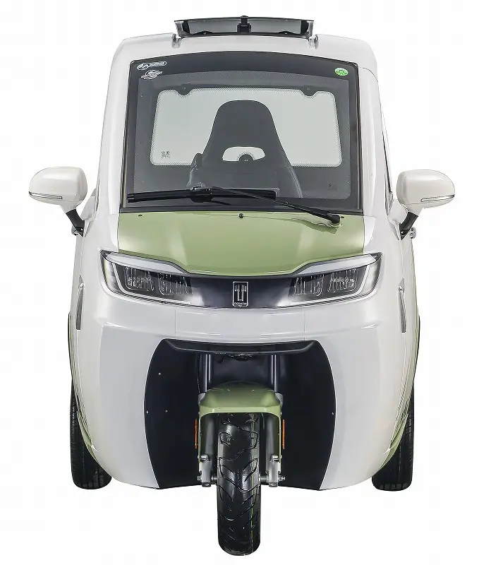 2024 Popular High Quality Fully Enclosed Three Wheels Electric Tricycle Passenger Transport Vehicle
