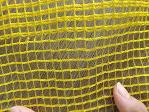 カスタマイズされたHDPE 3針黄色の小さな正方形のセーフティネット建設足場破片ネット - Product Image 3