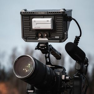 VILTROX DC-X3 2000 Nits Super Bright Daylight Viewable HD MI Anamorphic De-Squeeze 4K <strong>Input</strong> <strong>Output</strong> <strong>Monitor</strong> Field Camera <strong>Monitor</strong> - Product Image 3