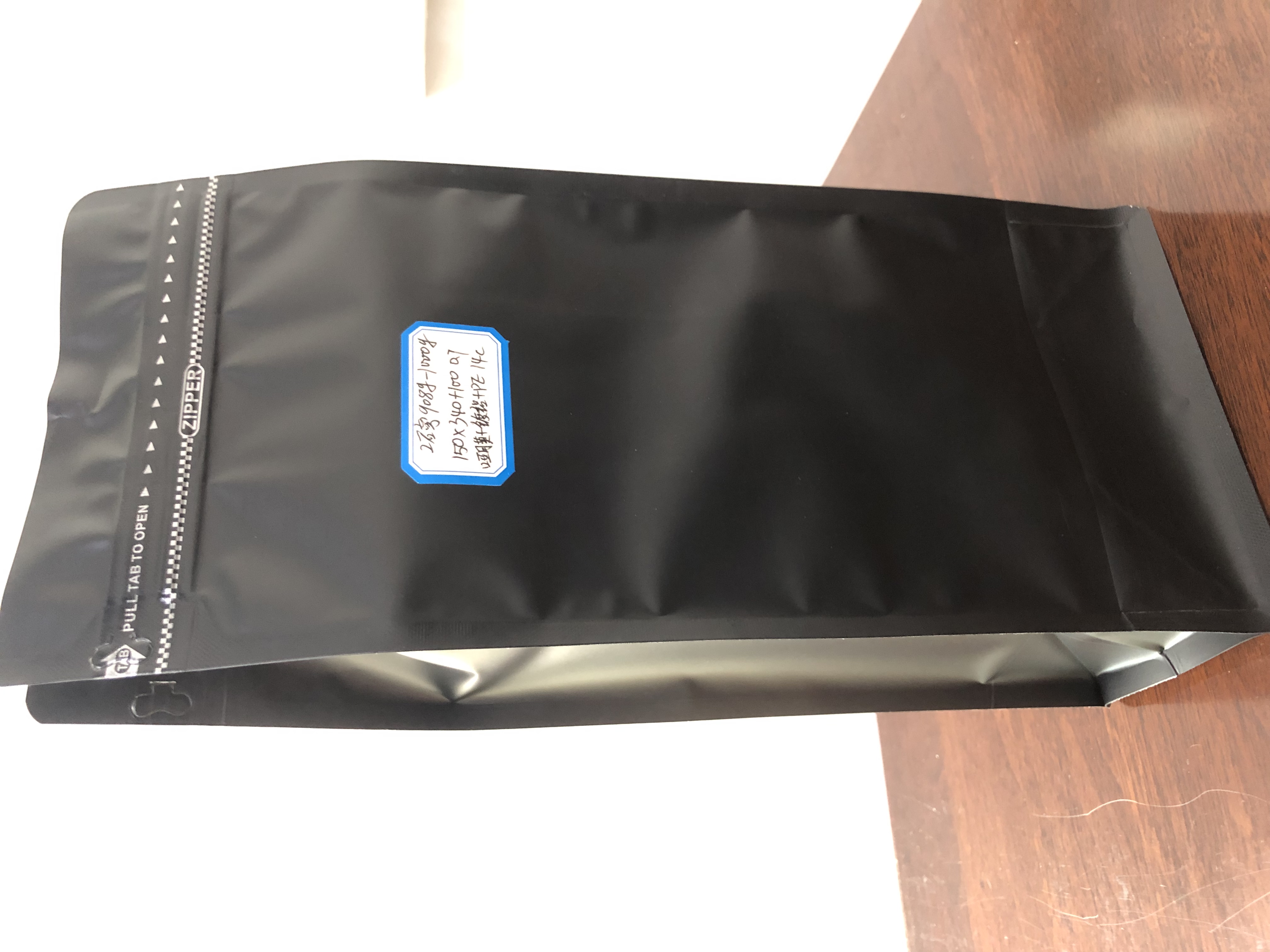 Black L 2 pounds