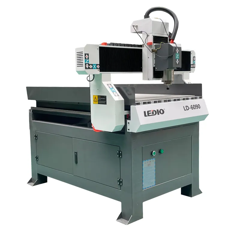 Mini máquina roteadora CNC 6090 de 3 eixos, nova condição com motor PLC, engrenagem para motor, MDF, corte e gravação em acrílico, preço competitivo