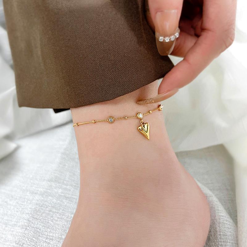 Pointed heart-gold