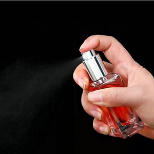 Avertan 30ml 50 ml 100ml boş doldurulabilir sıkma atomizer sprey cam parfüm şişesi - Product Image 4