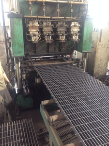 Construction Material <strong>Electro</strong> <strong>Forged</strong> <strong>Grating</strong> Welding <strong>Machine</strong> China Factory Steel <strong>Grating</strong> Welding <strong>Machine</strong>