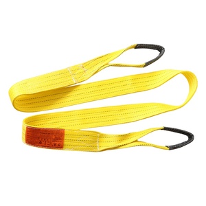 Eslinga plana de doble capa con alta resistencia a la tracción para cargas extremas.