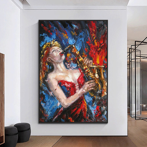 لوحة فنية جدارية بشكل امرأة مرسومة باليد على قماش الأكريليك على شكل آلة موسيقية تناسب غرفة المعيشة - Product Image 2