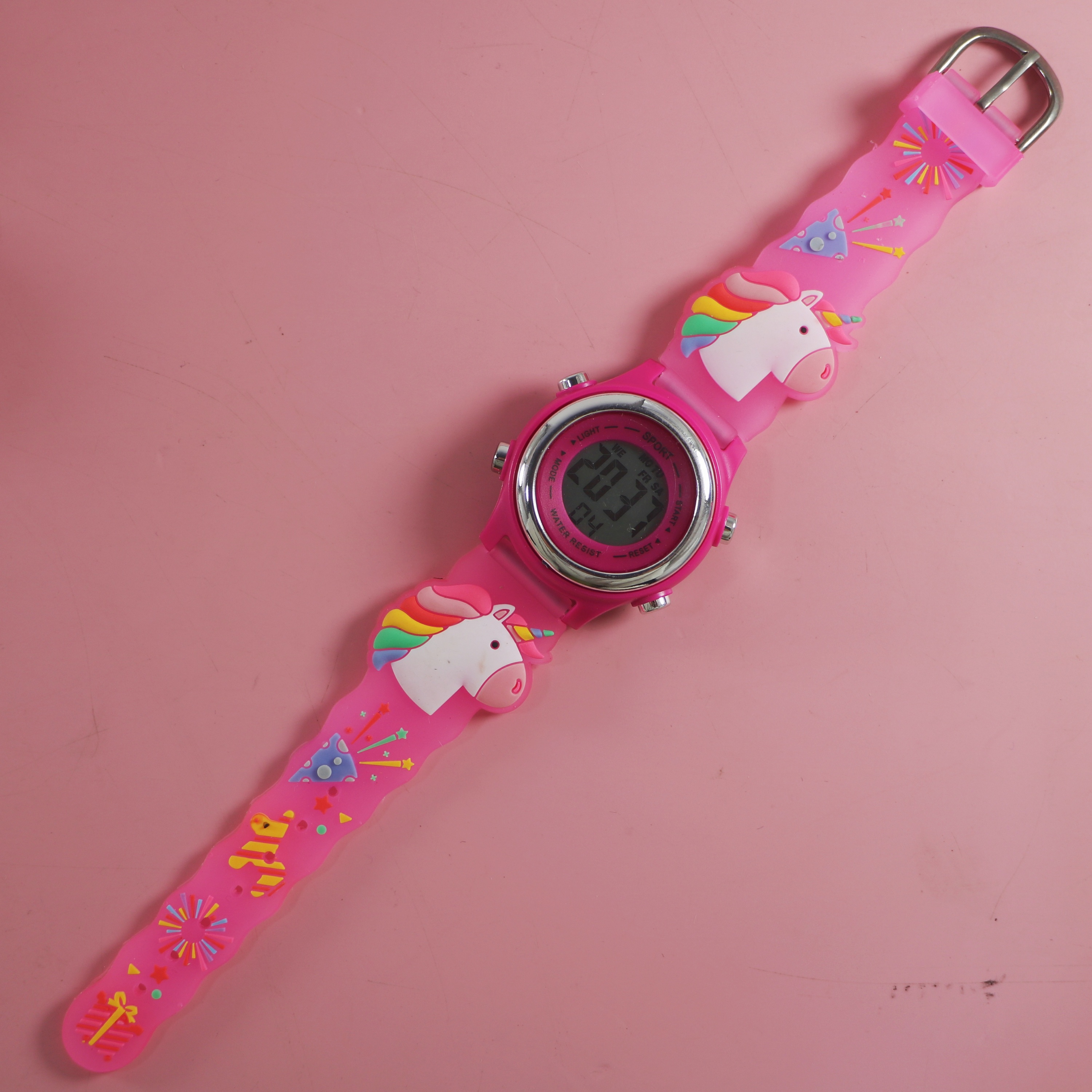 Rosa palo con estampado de unicornio 1
