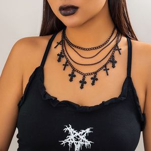 Işık kadın kolye seti lüks Retro moda çok katmanlı çapraz püskül tatlı cadılar bayramı serin zincir siyah çinko alaşım Opp torba