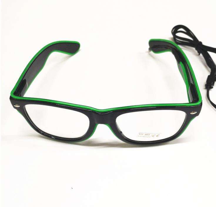 สีเขียว