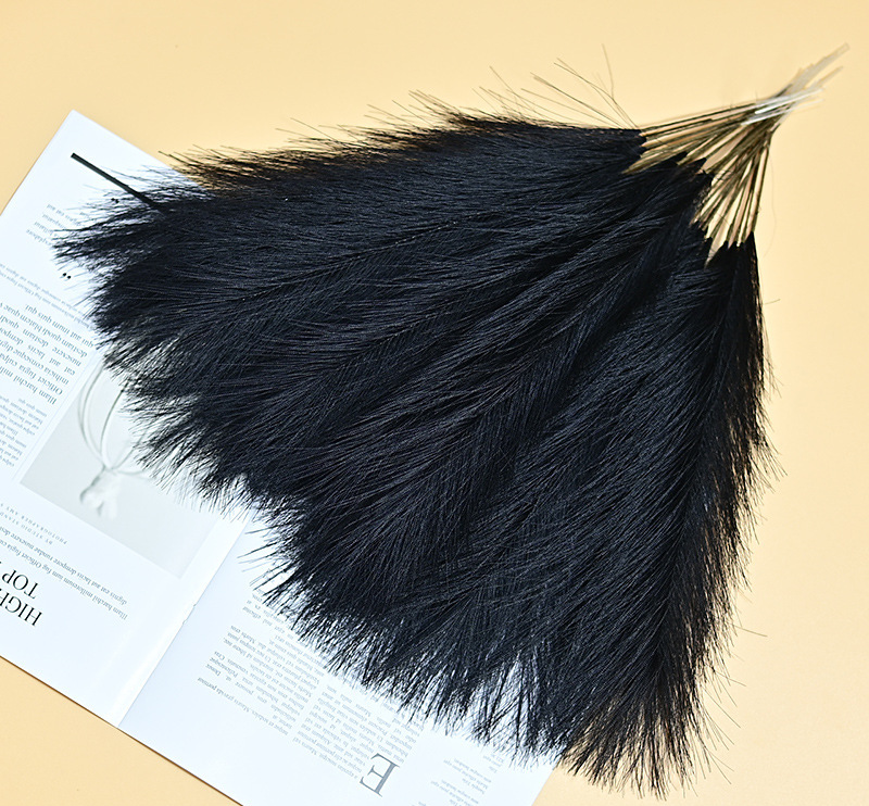Hilo negro sencillo de 43 cm.