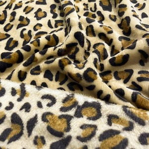 Giá Rẻ Tùy Chỉnh In Thiết Kế Ấm Áp Hai Mặt Dệt Kim 200gsm 100% Polyester Leopard Flannel Lông Cừu Vải Cho Quần Áo - Product Image 5