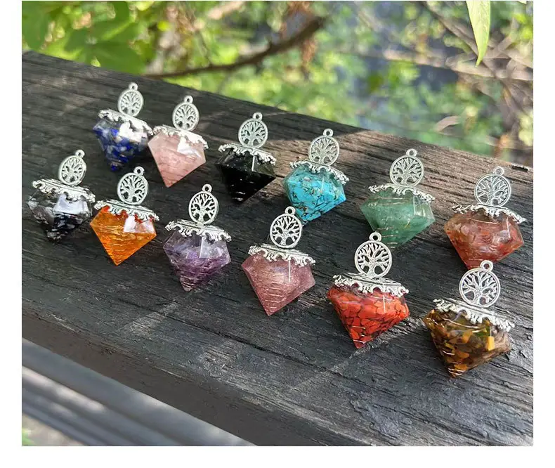 7 Chakra Healing Crystal Dowsing Pendulum Reiki Tree of Life Pointed Pendulum Energy Generator for Divination Meditation Wicca