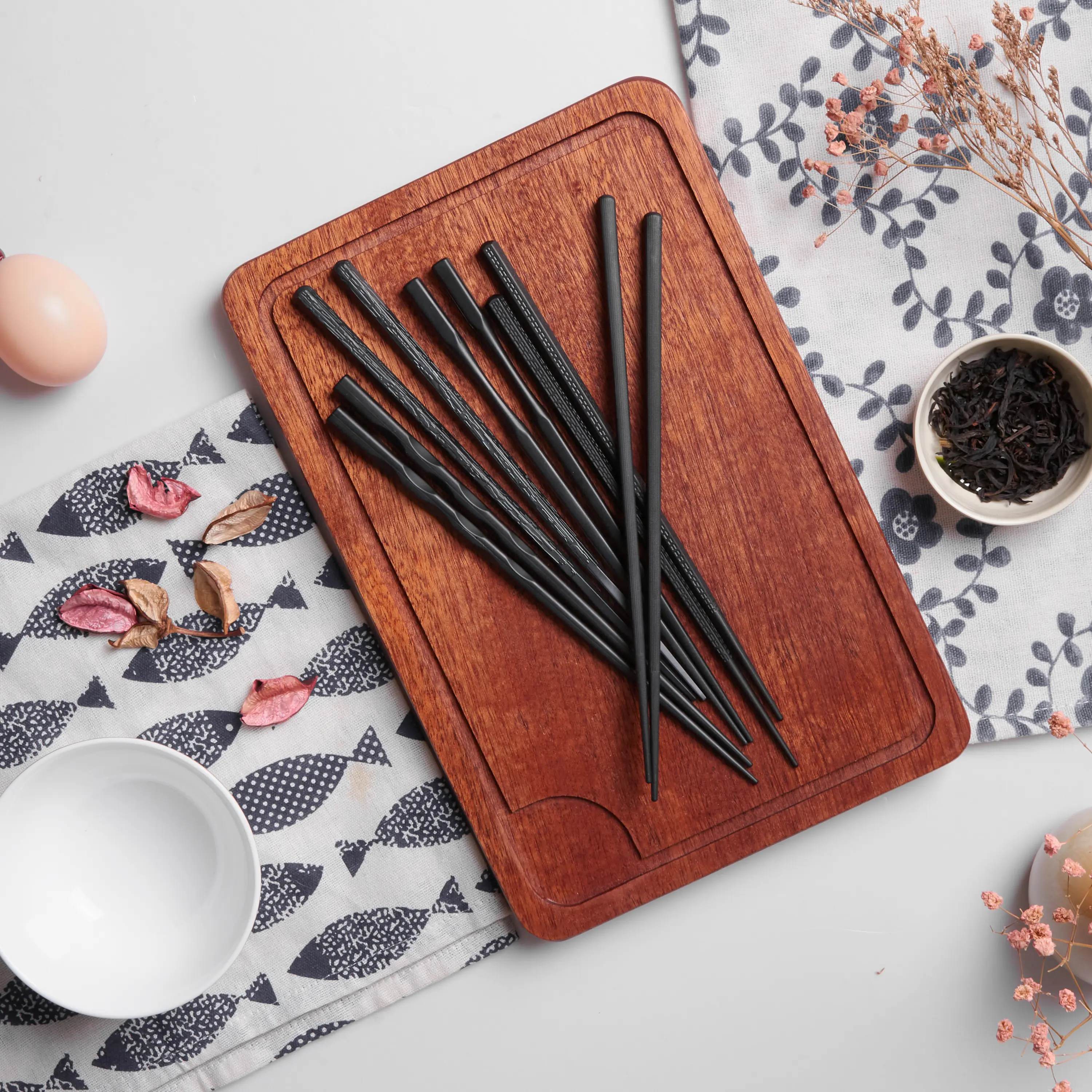 Stock Negro estilo japonés personalizado reutilizables palillos grabados palillos imprimir personalizado Sushi palillos