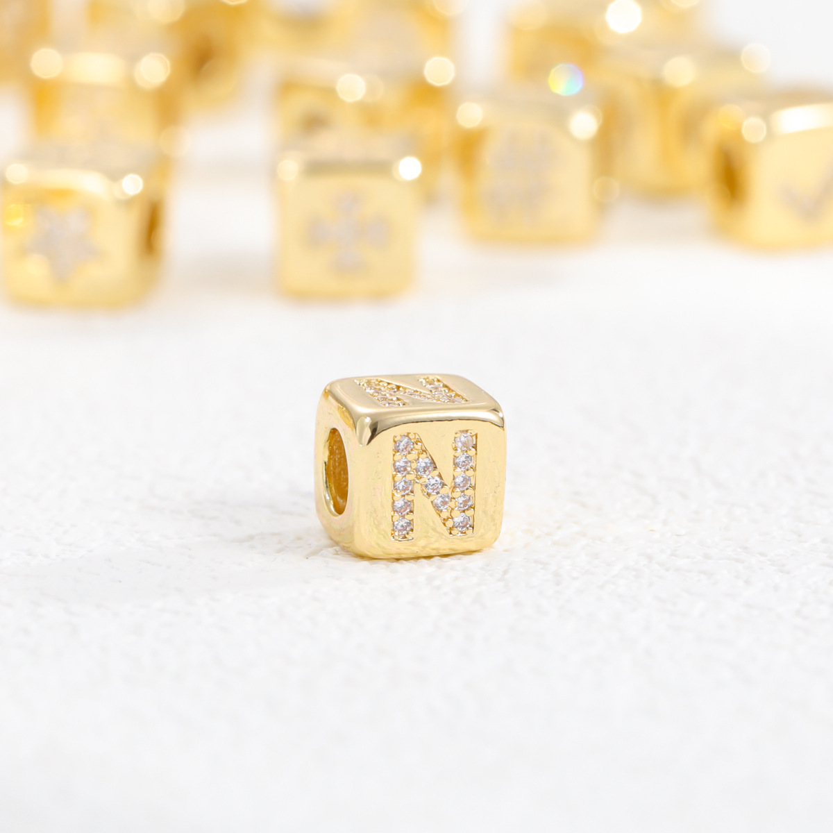N pendentif simple-Doré