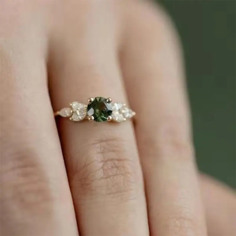 CAOSHI di vendita calda semplice colore oro rotondo verde zirconi di cristallo cubico impilamento minimo adorabili gioielli carini CZ anelli da dito da donna