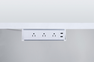 Tira de escritorio de EE. UU. Debajo de los enchufes ocultos del borde de la mesa con 3 salidas y salida de tira de alimentación de montaje USBA + C - Product Image 3
