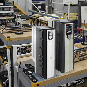 Acs880 Plc Pac & controller dedicati convertitore di frequenza Acs880-304-0820a-7 + a018