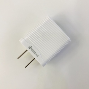 LZ-728A Cホールセール高品質充電器iPhoneType-C Usb携帯電話用急速充電デュアルポート充電器 - Product Image 5