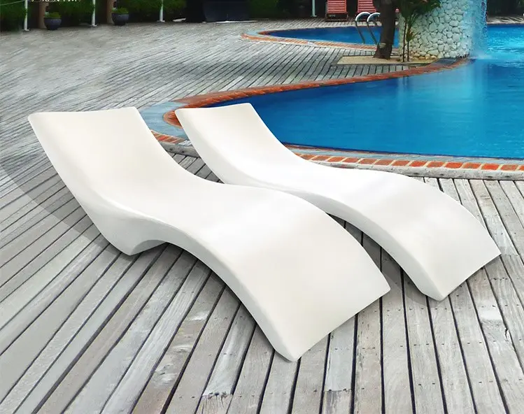 Modern otel yüzme havuzu şezlong şezlong açık su geçirmez fiberglas şezlong