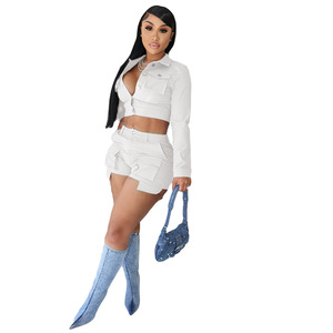 2023 Hot Bán Thời Trang Giản Dị Hai Mảnh Thiết Lập Mùa Thu Phụ Nữ Jogger Outdits Nút Crop Áo Khoác Và Quần Short Hàng Hóa Thiết Lập - Product Image 3