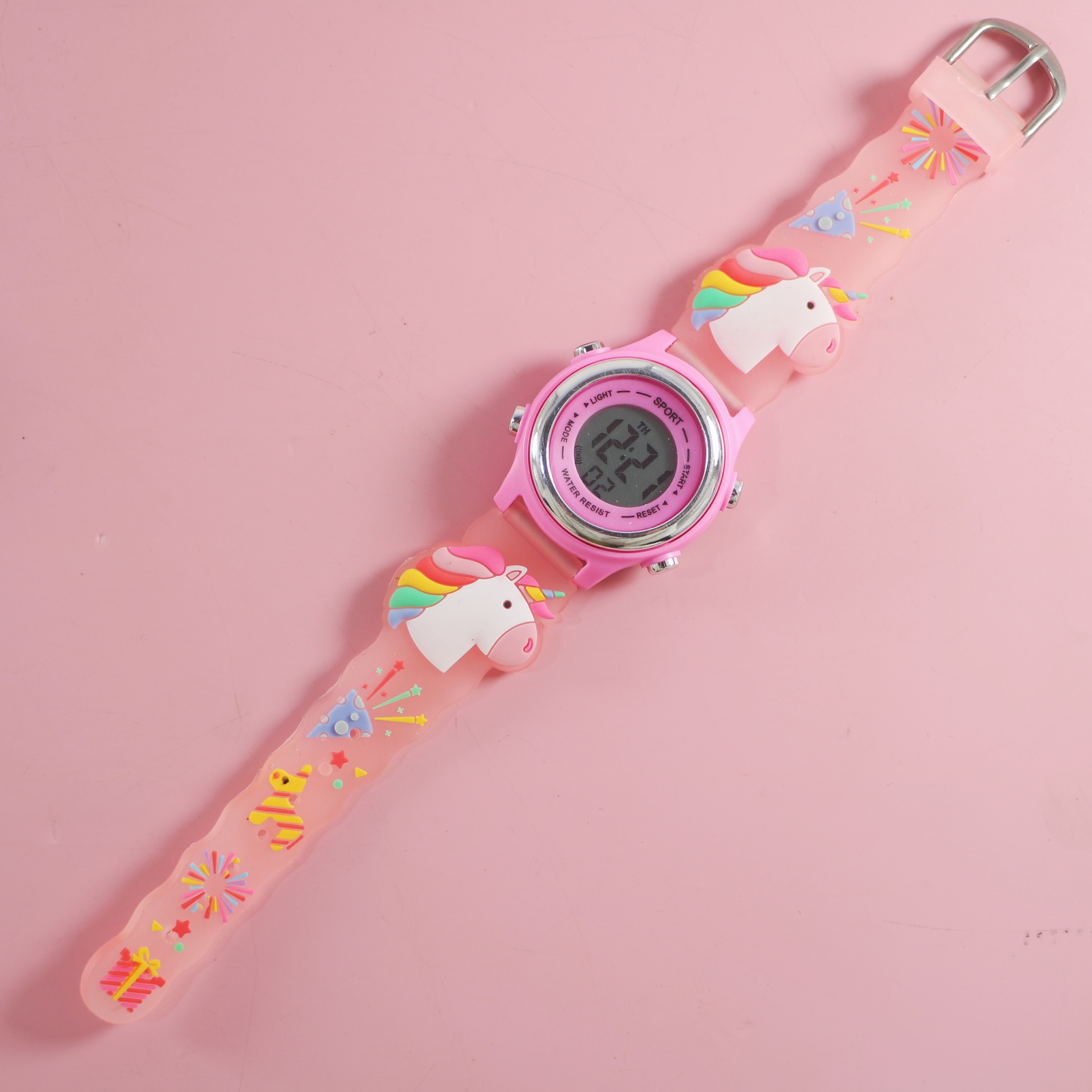 Rosa con estampado de unicornio 1