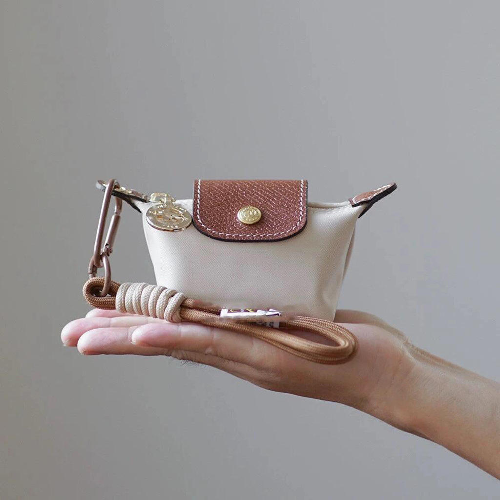 zodiac white with lanyard