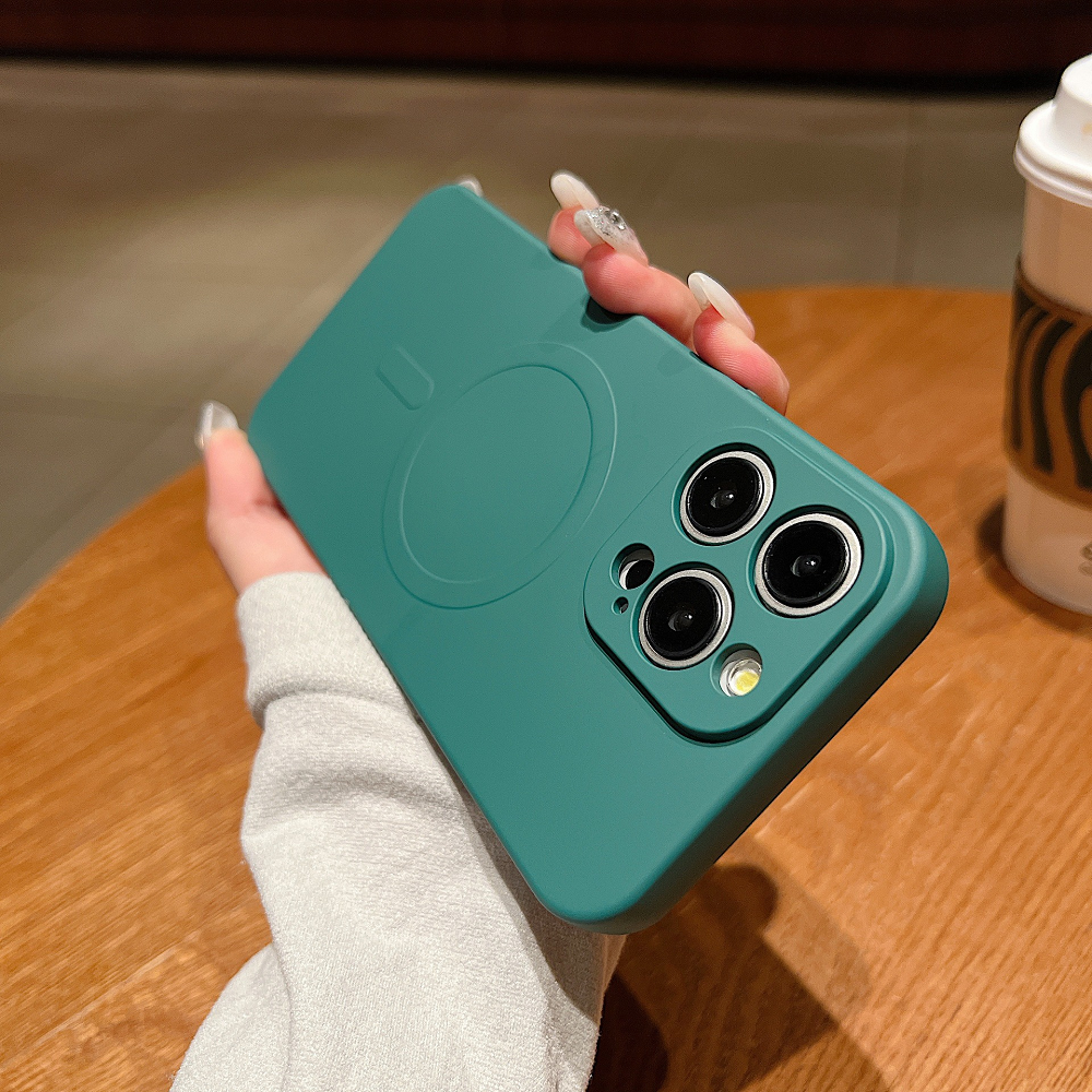 สีเขียวมรกต