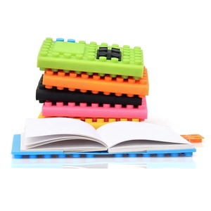 Cuaderno con diseño de bloques coloridos personalizados, tamaño A6, diario de silicona, papelería, con 100 hojas de páginas internas - Product Image 5